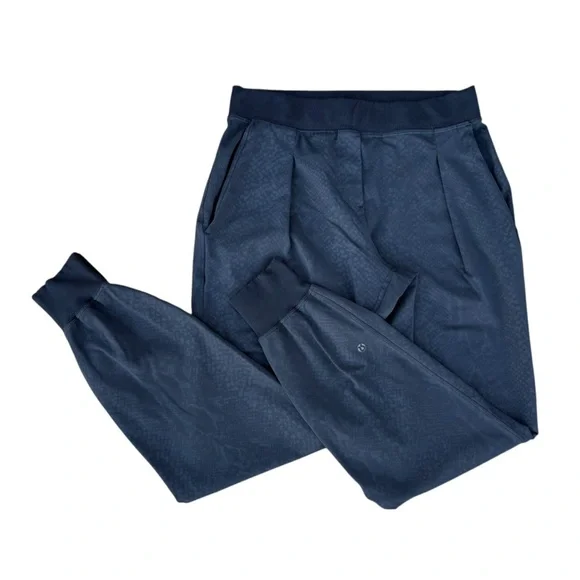 Lululemon Yoga Party Pant Desert Snake Embossed Black - Picture 7 of 9